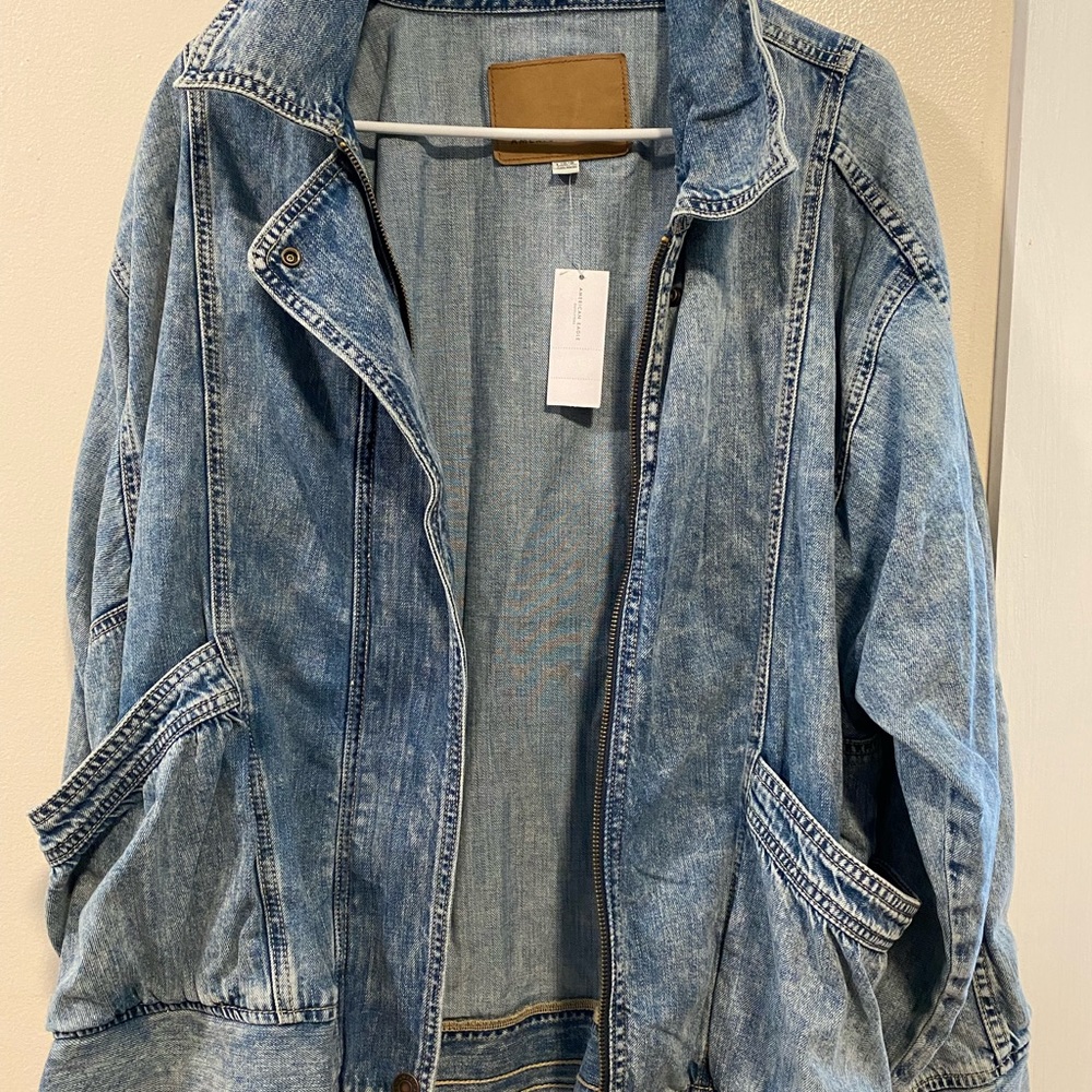 American Eagle Jean Jacket NWT